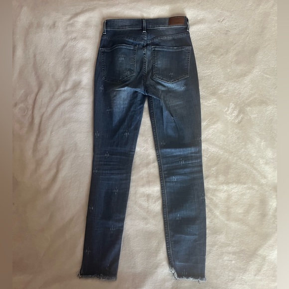 Express Jeans with Stitch embellishments- Ankle Legging - Picture 3 of 6